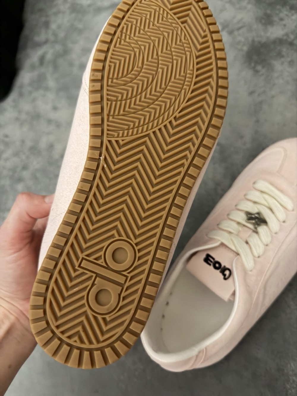 Alo Jisoo Sunset Sneakers SIZE 40 Women’s - Picture 5 of 5